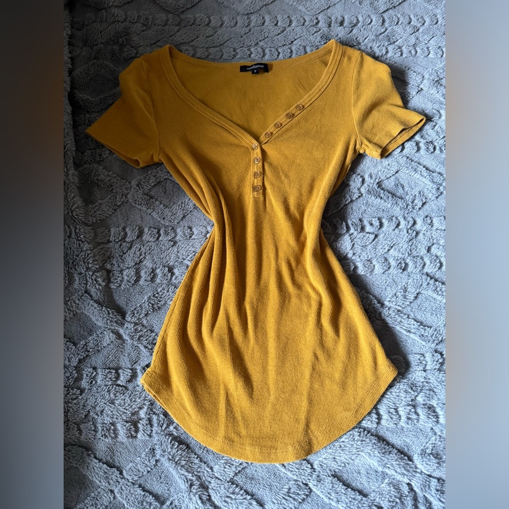 🌟 Fashionnova blouse top